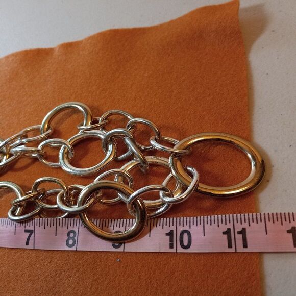 Circles of Gold and Silver Tone Metal Necklace and Bracelet - Picture 4 of 11